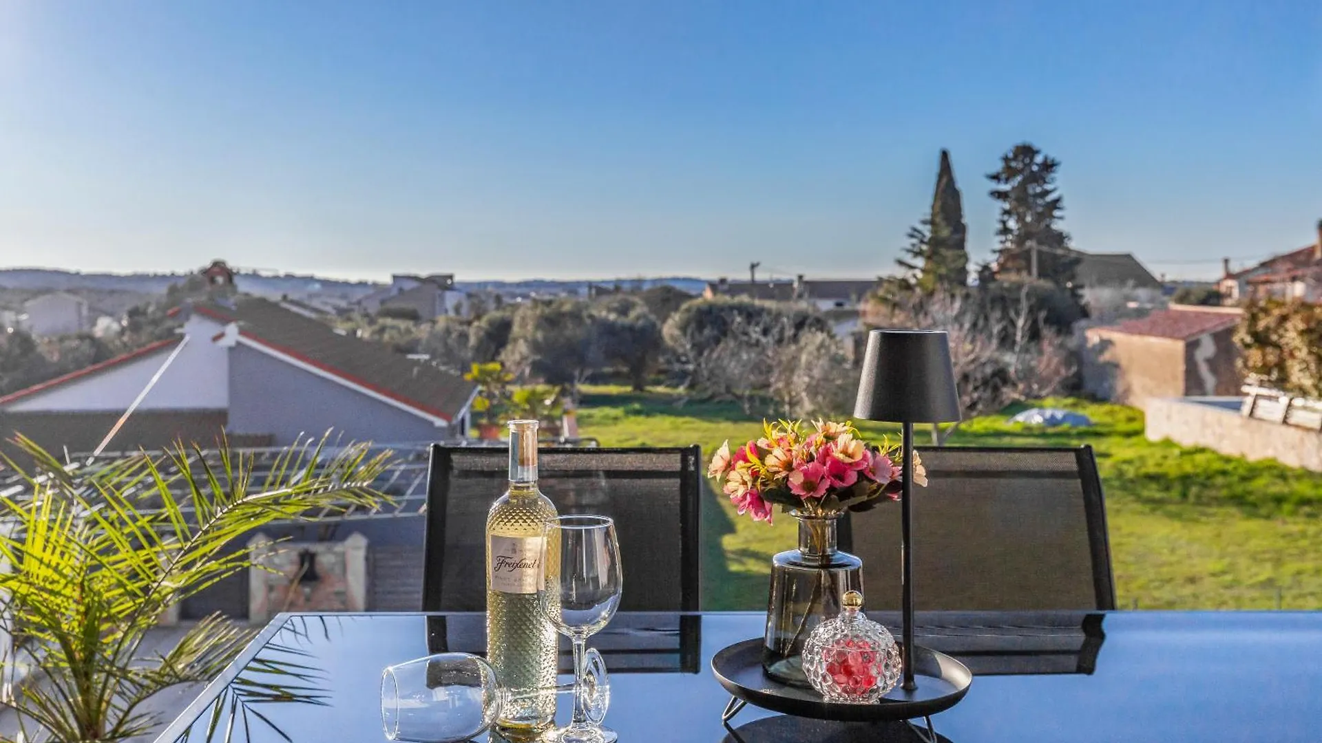 Villa Veluana Apartment 3 With A Balcony Pula Croatia